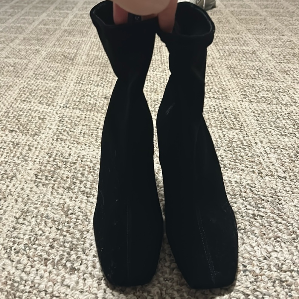 Zara black boots 4”heel warn but like new